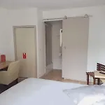 Du Commerce Szálloda