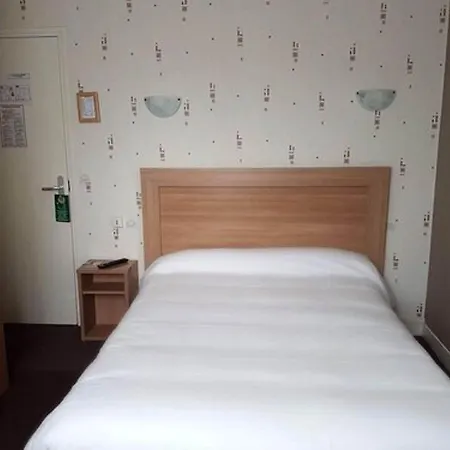 Du Commerce Hotel 2*