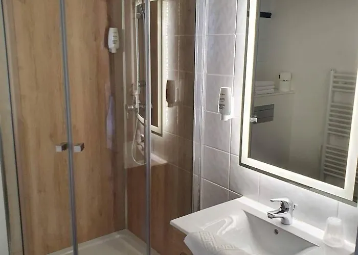 Du Commerce Szálloda 2*