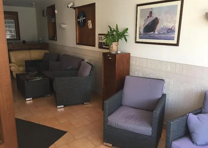 فندق Du Commerce 2*